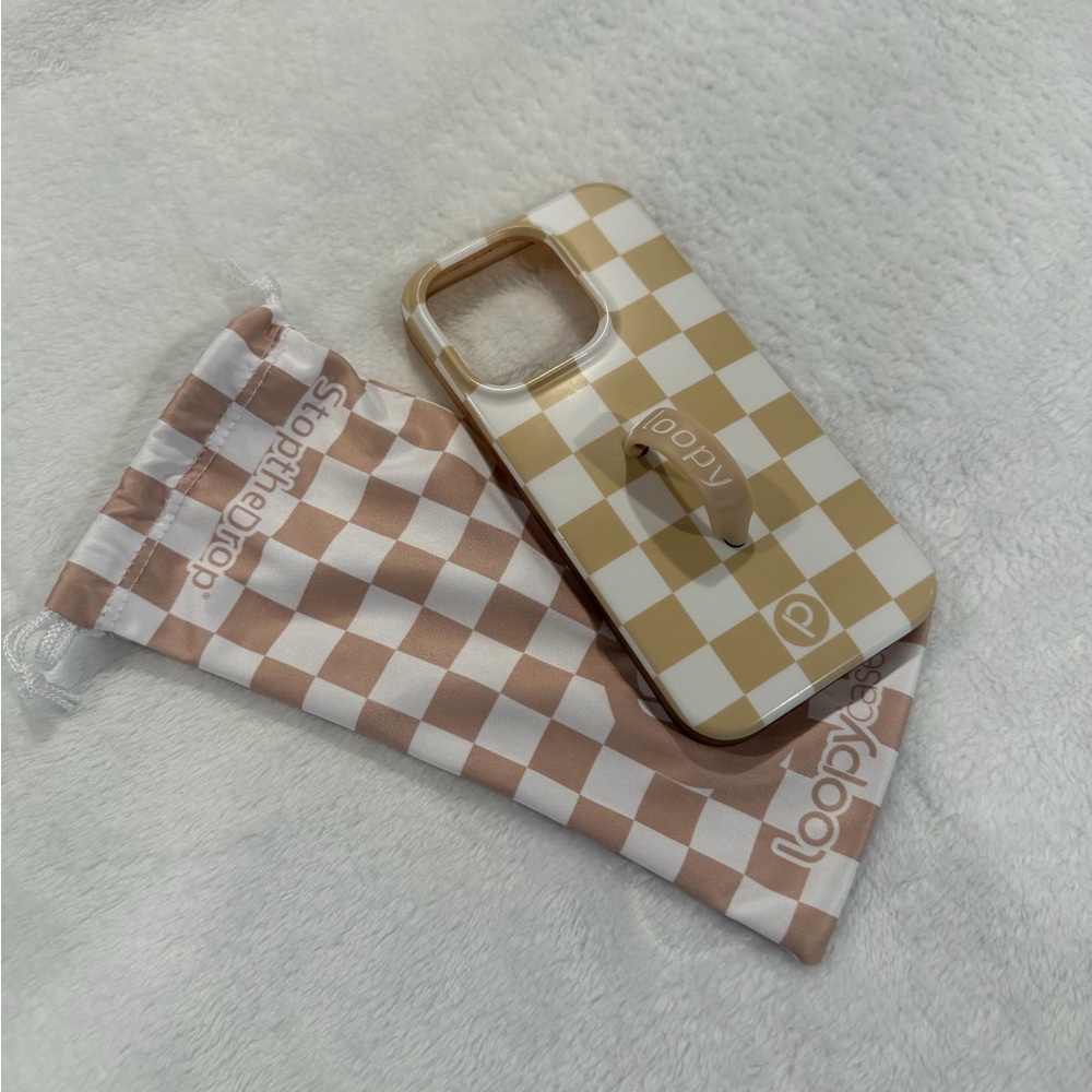 Loopy Case Sand Dollar Checkered